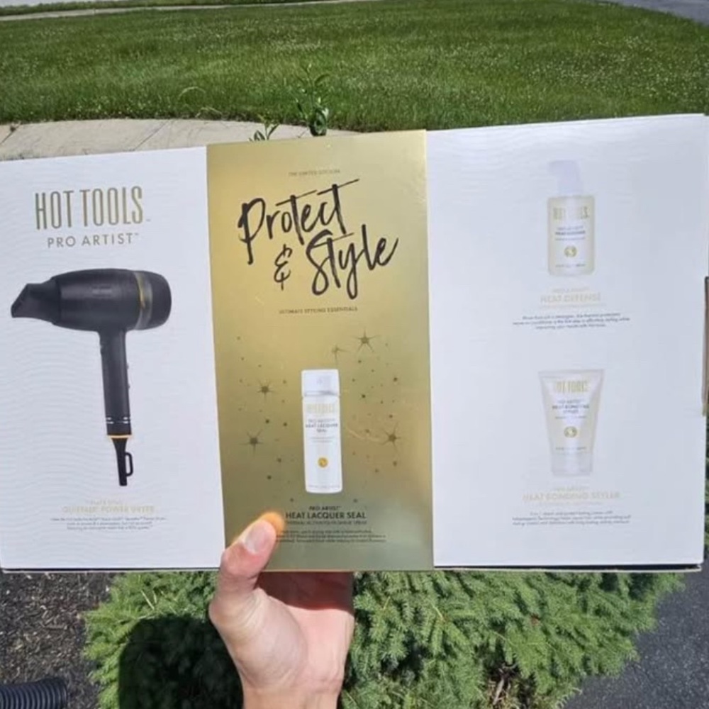HOT TOOLS Pro Artist Protect & Style Ultimate Styling Essential Kit New In Box